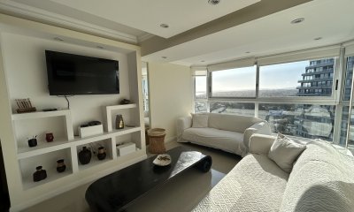 Venta de apartamento en Roosevelt piso alto 2 dormitorios con una vista espectacular. Punta del Este. Uruguay
