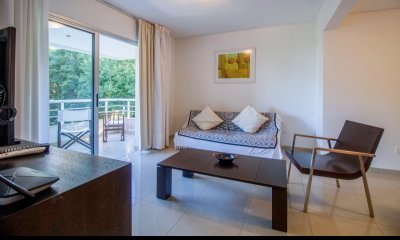 Venta de Apartamento 2 dormitorios en Rincón del Indio, Punta del Este, Uruguay.