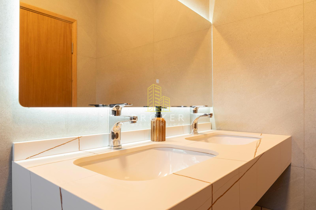 Casa ID.9471/Alquiler_de_temporada_Casa_4_dormitorios_en_La_Barra,_Punta_del_Este - Alquiler de temporada Casa 4 dormitorios en La Barra, Punta del Este