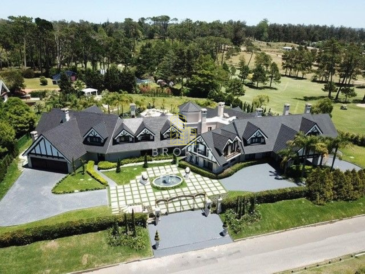 Casa ID.161/Mansion_En_Golf_Punta_Del_Este_7_Suites_Piscina_Jacuzzi_Gym_(ref:_Bkb-546) - Mansion En Golf Punta Del Este 7 Suites Piscina Jacuzzi Gym (ref: Bkb-546)
