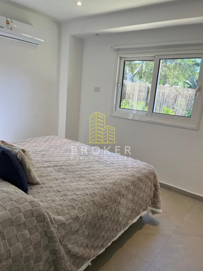 Casa ID.9471/Alquiler_de_temporada_Casa_4_dormitorios_en_La_Barra,_Punta_del_Este - Alquiler de temporada Casa 4 dormitorios en La Barra, Punta del Este