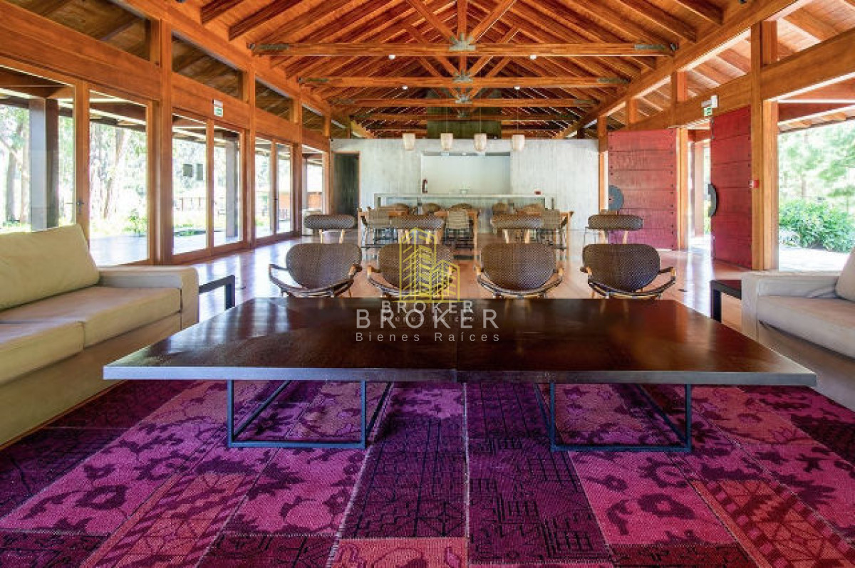 Casa ID.322/Disponible_Alquiler_Pta_Ballena_Barrio_Privad_Design_Village_(ref:_Bkb-1540) - Disponible Alquiler Pta Ballena Barrio Privad Design Village. Punta del Este, Uruguay