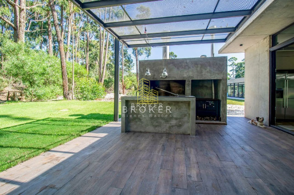 Casa ID.322/Disponible_Alquiler_Pta_Ballena_Barrio_Privad_Design_Village_(ref:_Bkb-1540) - Disponible Alquiler Pta Ballena Barrio Privad Design Village. Punta del Este, Uruguay