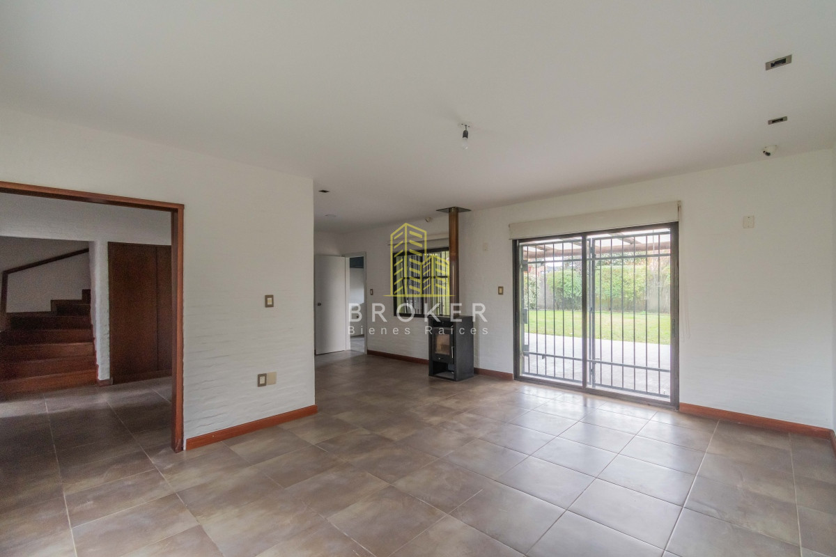 Casa ID.433/Alquiler_casa_4_dormitorios_en_Parque_Miramar - Alquiler casa 4 dormitorios en Parque Miramar
