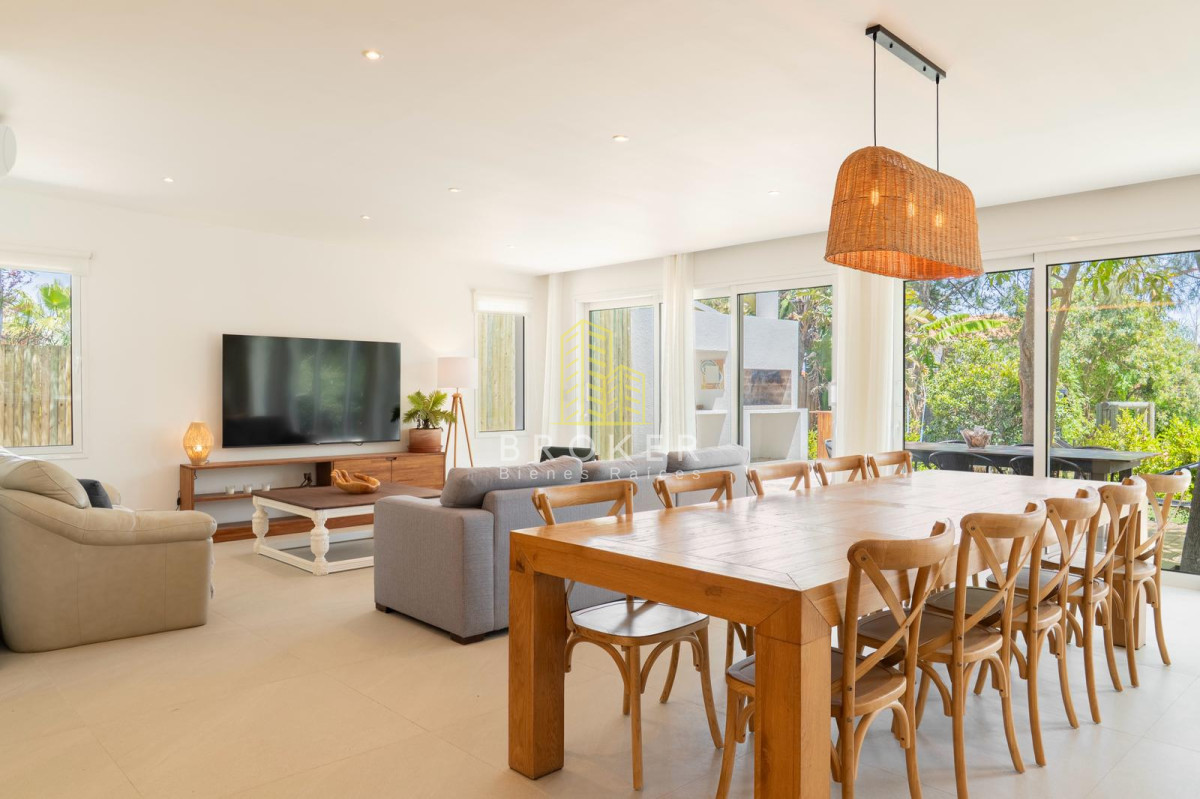 Casa ID.9471/Alquiler_de_temporada_Casa_4_dormitorios_en_La_Barra,_Punta_del_Este - Alquiler de temporada Casa 4 dormitorios en La Barra, Punta del Este