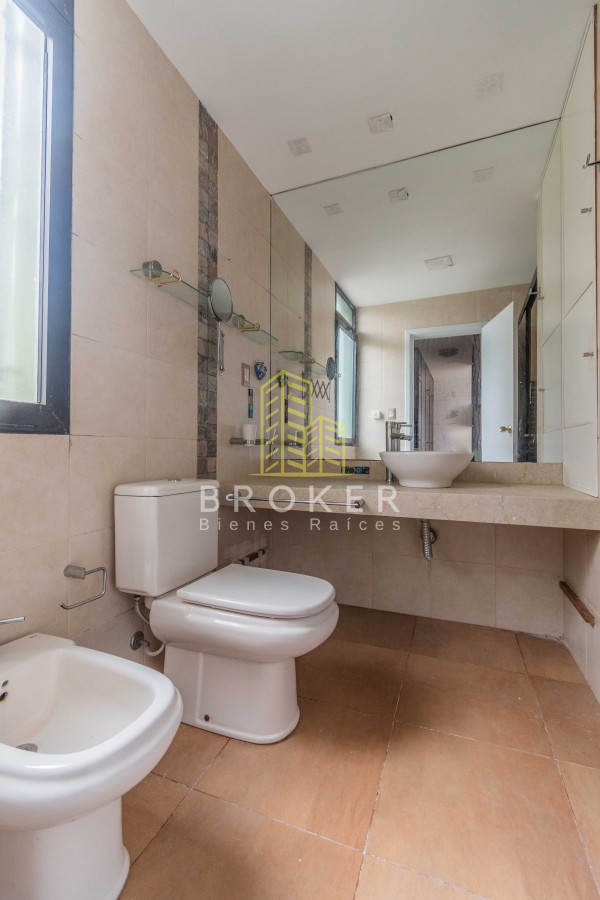 Casa ID.433/Alquiler_casa_4_dormitorios_en_Parque_Miramar - Alquiler casa 4 dormitorios en Parque Miramar