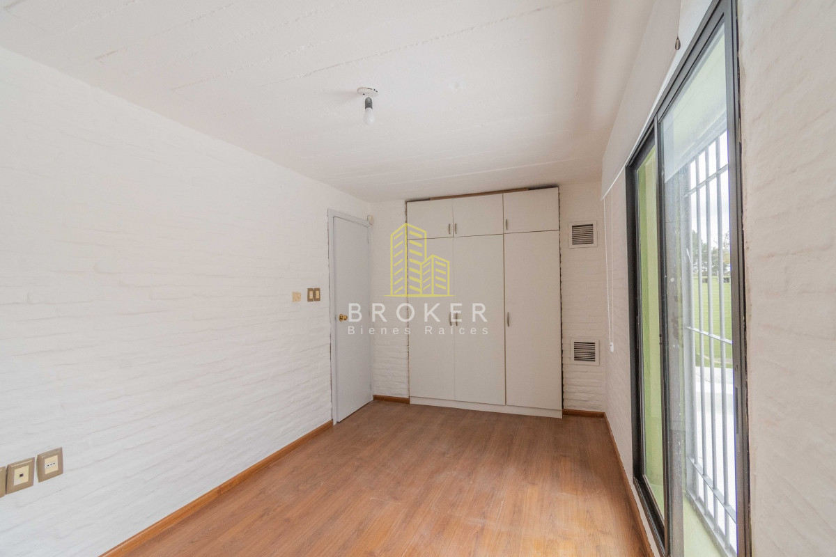 Casa ID.433/Alquiler_casa_4_dormitorios_en_Parque_Miramar - Alquiler casa 4 dormitorios en Parque Miramar