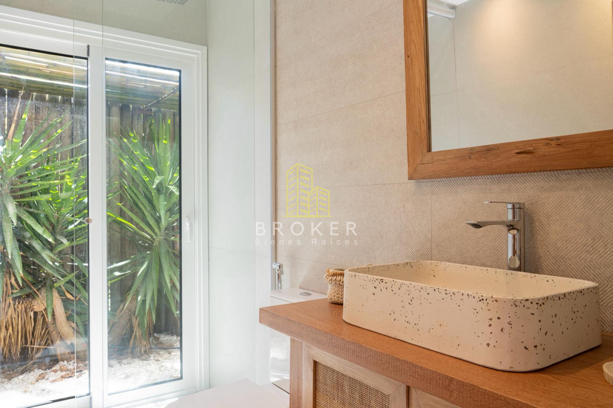 Casa ID.9471/Alquiler_de_temporada_Casa_4_dormitorios_en_La_Barra,_Punta_del_Este - Alquiler de temporada Casa 4 dormitorios en La Barra, Punta del Este