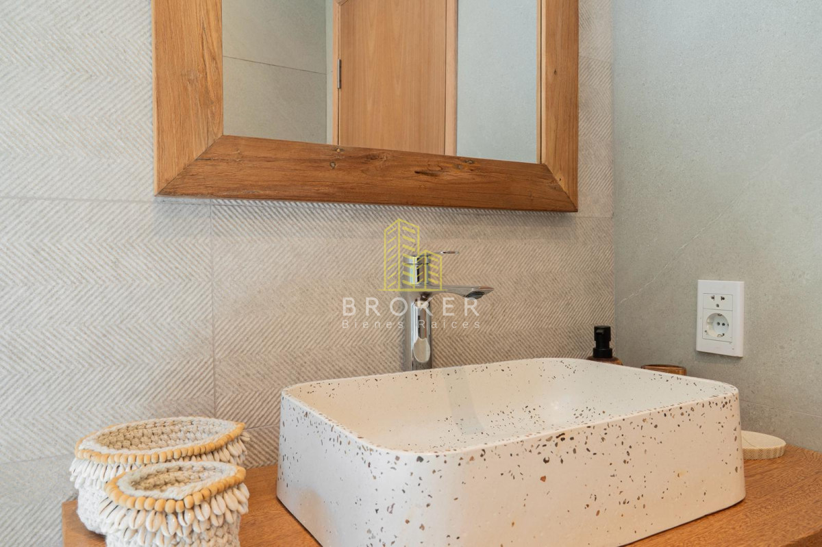 Casa ID.9471/Alquiler_de_temporada_Casa_4_dormitorios_en_La_Barra,_Punta_del_Este - Alquiler de temporada Casa 4 dormitorios en La Barra, Punta del Este