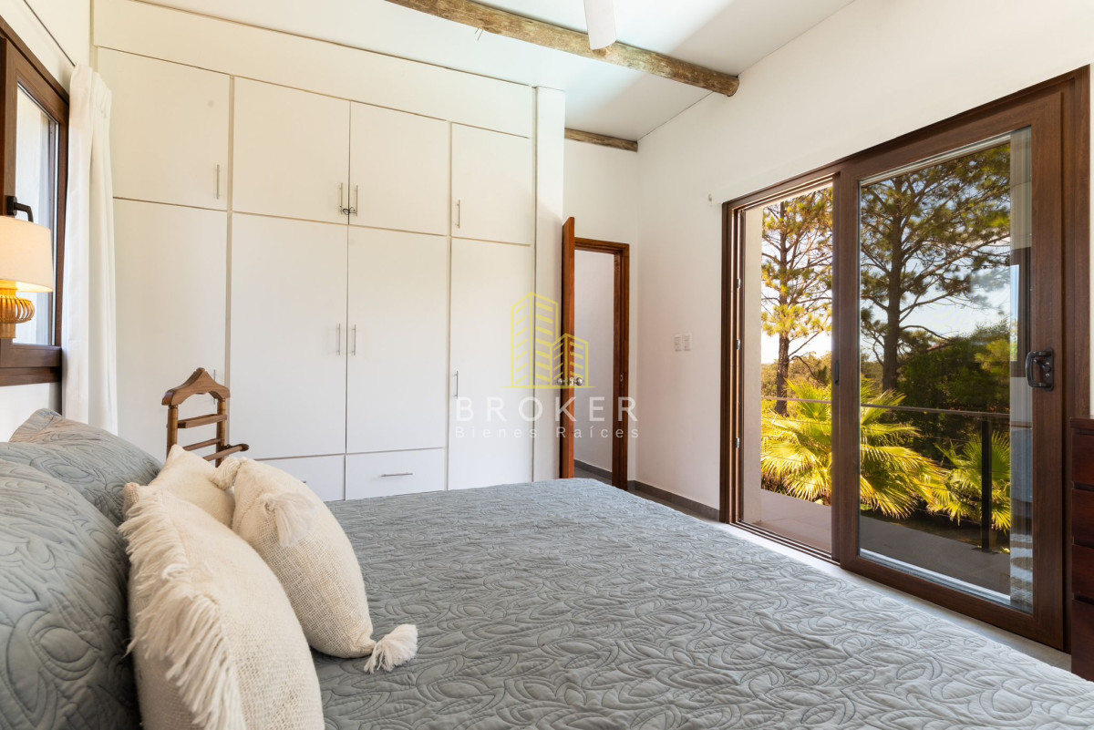 Casa ID.8866/Espectacular_y_moderna_casa_en_la_barra_para_alquiler_de_temporada - Espectacular y moderna casa en la barra para alquiler de temporada