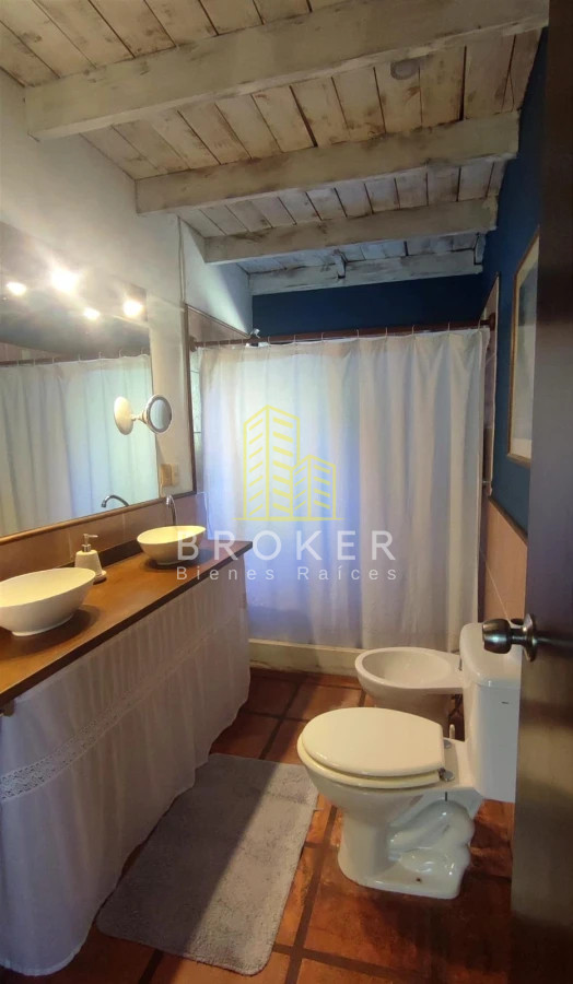 Casa ID.2359/Venta_Casa_3_dormitorios_en_La_Barra_Punta_del_Este - Venta Casa 3 dormitorios en La Barra Punta del Este