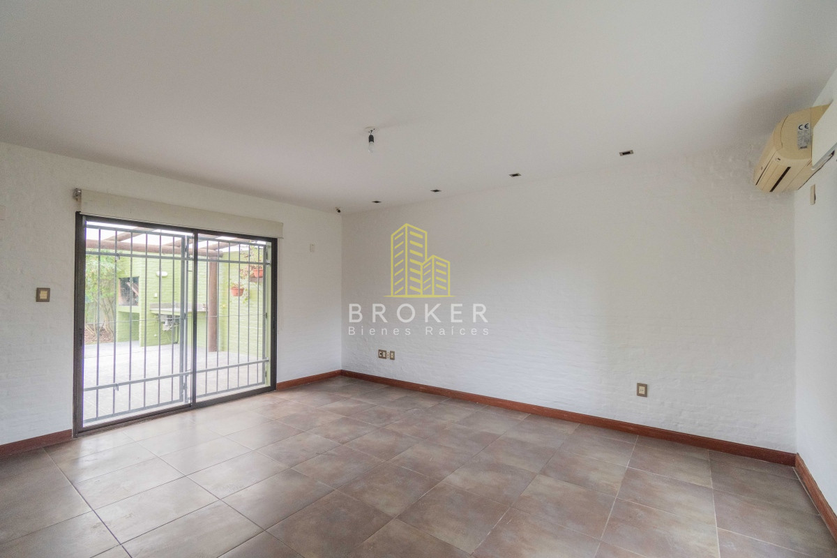 Casa ID.433/Alquiler_casa_4_dormitorios_en_Parque_Miramar - Alquiler casa 4 dormitorios en Parque Miramar