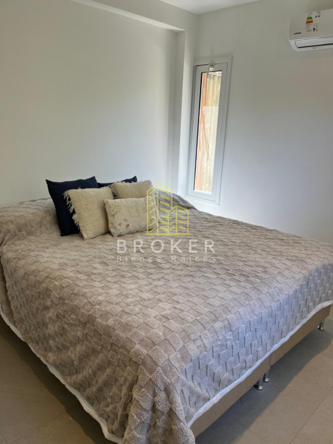 Casa ID.9471/Alquiler_de_temporada_Casa_4_dormitorios_en_La_Barra,_Punta_del_Este - Alquiler de temporada Casa 4 dormitorios en La Barra, Punta del Este