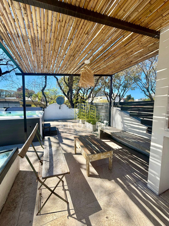 Casa ID.2429/Venta_Casa_Pocitos_3_dormitorios_con_garage!_Moderna_a_Estrenar! - ¡RESERVADA! Venta Casa Pocitos 3 dormitorios con garage! Moderna a Estrenar!