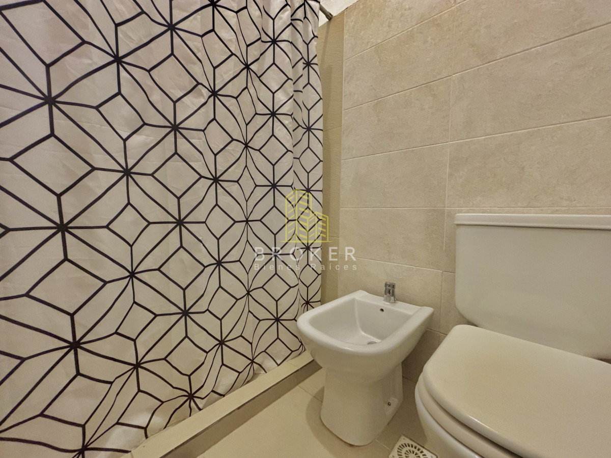 Casa ID.8429/Venta_casa_La_Barra_punta_del_este_3_dormitorios_piscina - Venta casa La Barra punta del este 3 dormitorios piscina