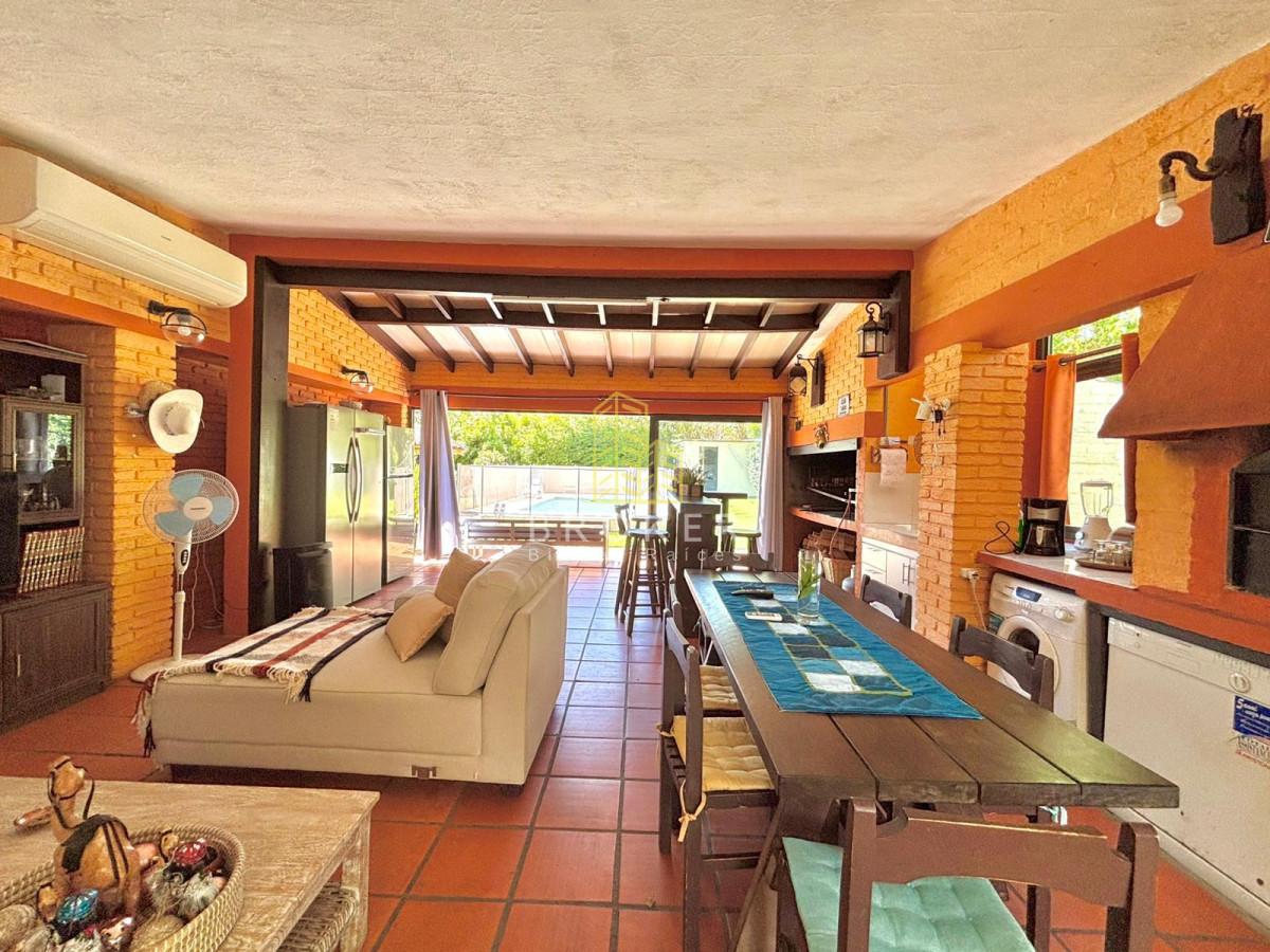 Casa ID.2379/Venta_Casa_en_venta_3_dormitorios_Pinares,_Punta_del_Este - Venta Casa en venta 3 dormitorios Pinares, Punta del Este