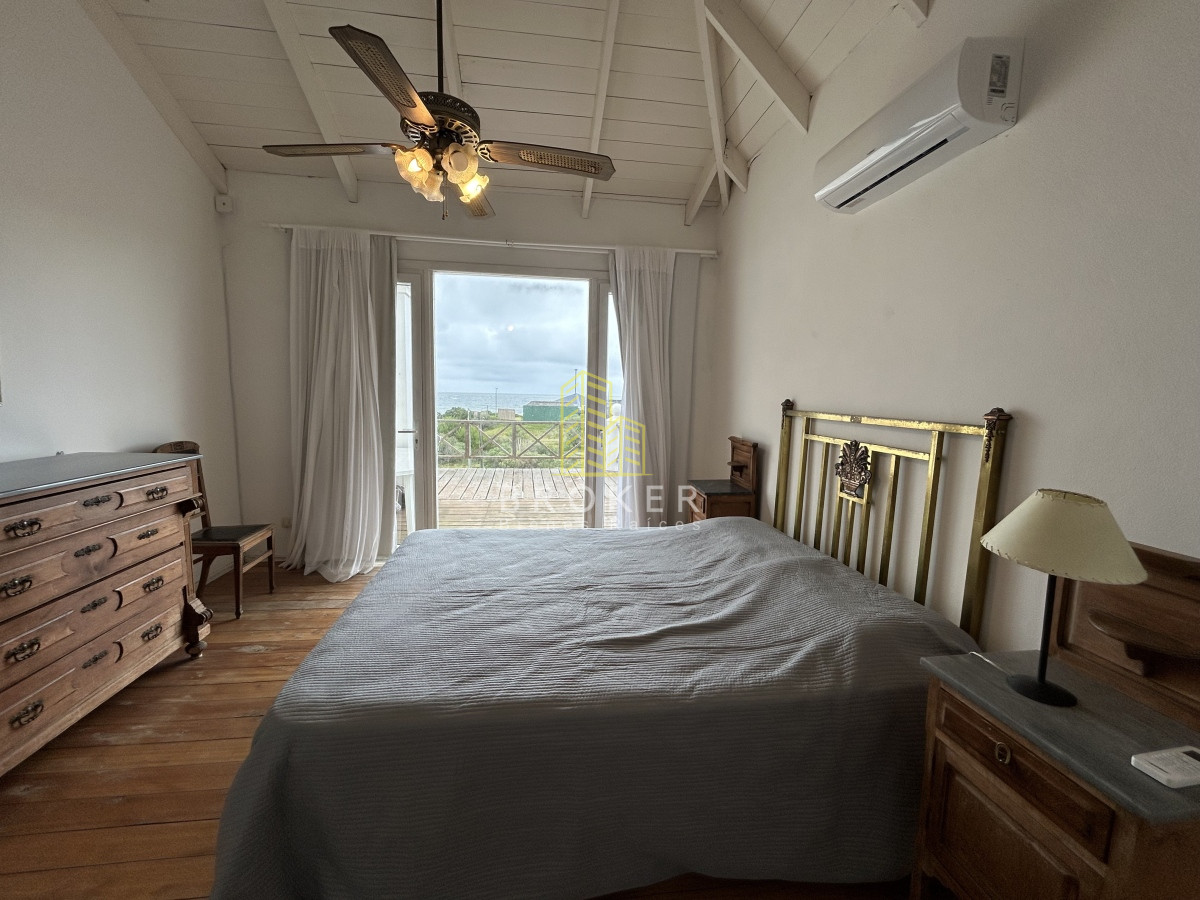 Casa ID.1173/Venta_y_alquiler_de_gran_casa_en_Montoya._Punta_del_Este,_Uruguay._ - Venta y alquiler de gran casa en Montoya. Punta del Este, Uruguay. 