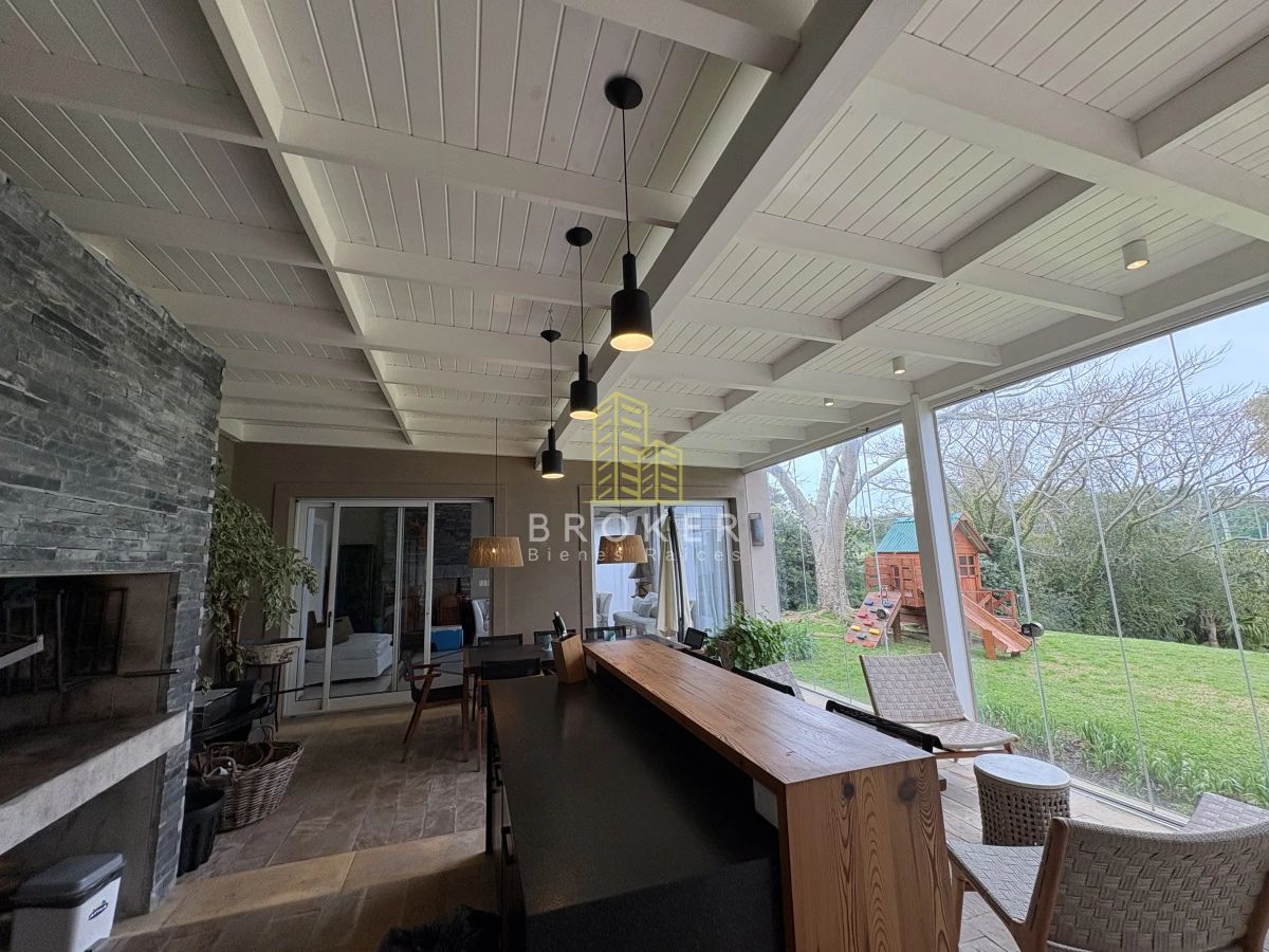 Casa ID.76/Venta_Casa_La_Barra_Punta_Del_Este_Broker_ - Venta De Icónica Casa de Lujo en la Barra, una casa de revista de gran nivel 