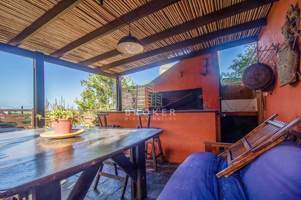 Casa ID.1099/Venta_de_casa_de_4_dormitorios_mas_dependencia_en_el_Chorro._._Punta_del_Este,_Uruguay. - Venta de casa de 4 dormitorios mas dependencia en el Chorro. . Punta del Este, Uruguay.
