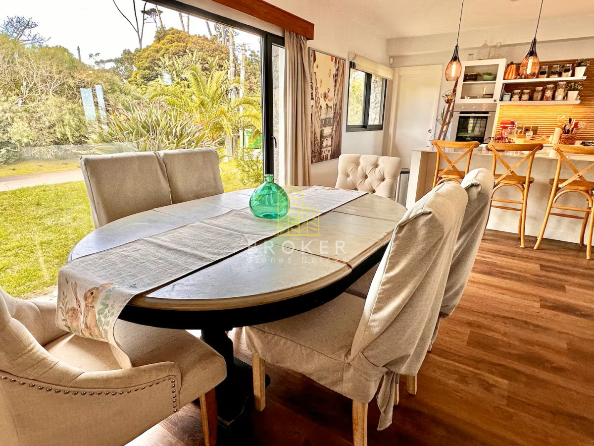Casa ID.9224/Venta_Casa_Punta_del_Este_4_Dormitorios_a_Pasos_del_Mar_Playa_Mansa - Venta Casa Punta del Este 4 Dormitorios a Pasos del Mar Playa Mansa