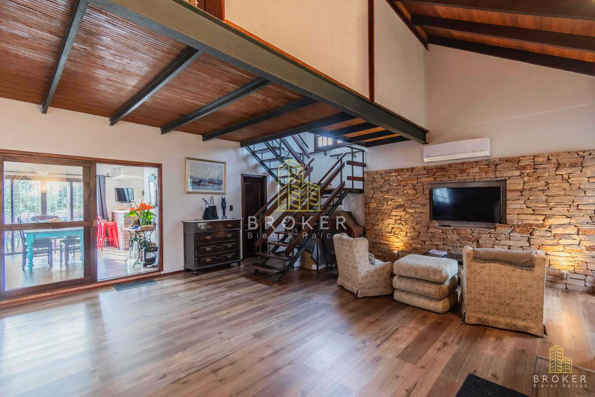 Casa ID.668/Venta_Casa_Barra_de_Carrasco_a_metros_de_la_Rambla! - Venta Casa Barra de Carrasco 3 dormitorios a metros de la Rambla!