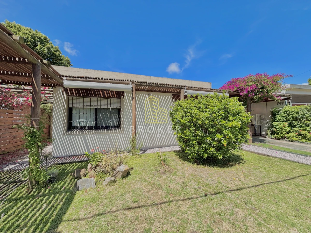 Casa ID.9638/Venta_casa_punta_del_este_4_dormitorios_piscina_ - Venta casa punta del este 4 dormitorios piscina 