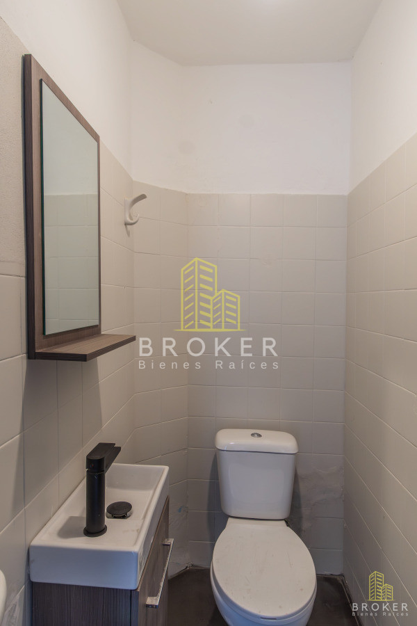 Casa ID.9363/Venta_Casa_Centro_4_dormitorios_reciclada! - Venta Casa Centro 4 dormitorios reciclada!