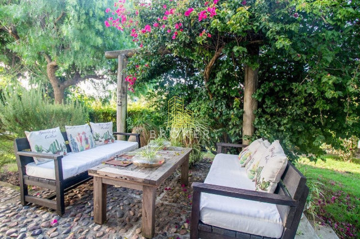 Casa ID.108/Alquiler_Casa_La_Barra_Punta_Del_Este_Broker_1754_(ref:_Bkb-1754) - Alquiler Casa La Barra Punta Del Este Broker 1754 (ref: Bkb-1754)