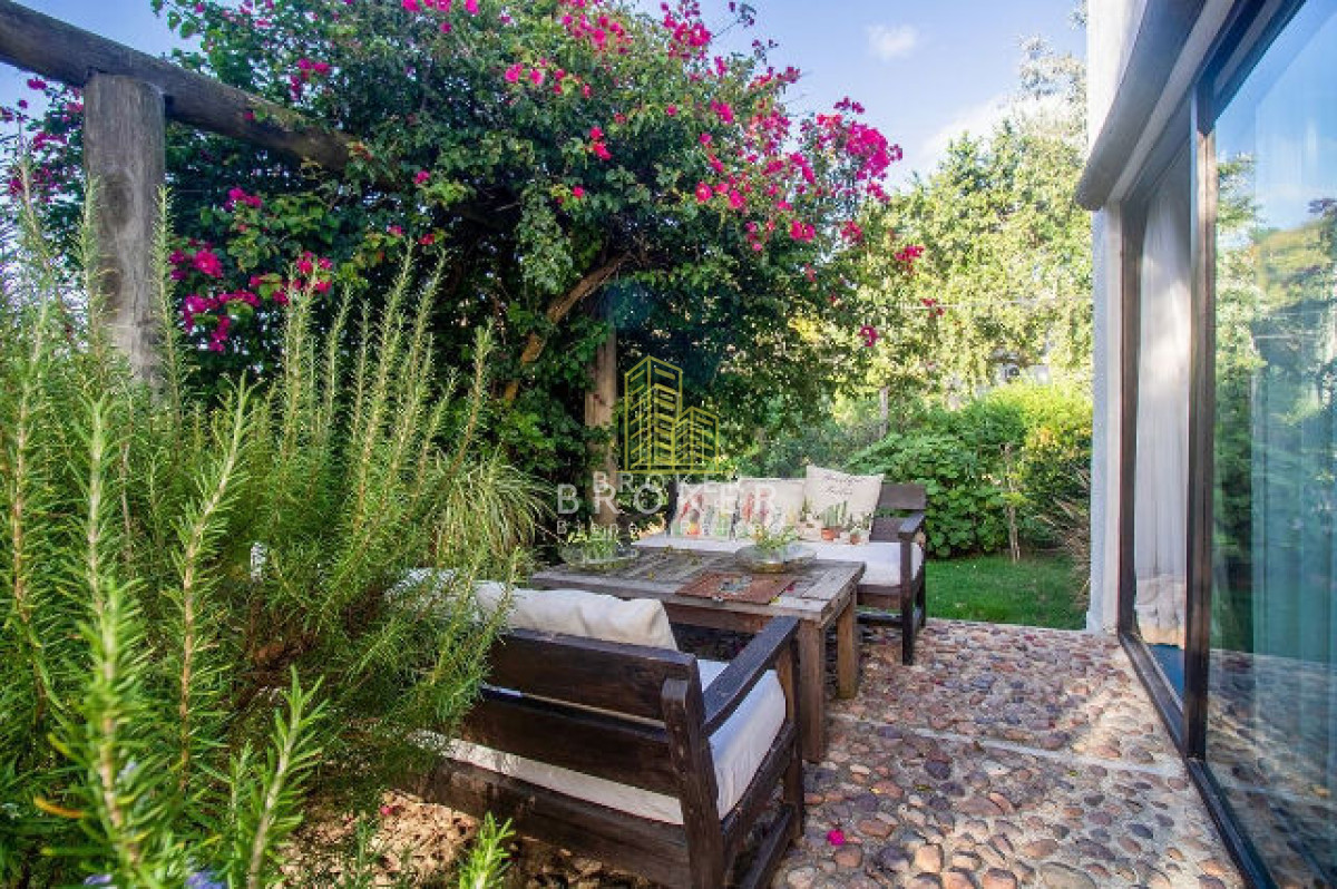 Casa ID.108/Alquiler_Casa_La_Barra_Punta_Del_Este_Broker_1754_(ref:_Bkb-1754) - Alquiler Casa La Barra Punta Del Este Broker 1754 (ref: Bkb-1754)