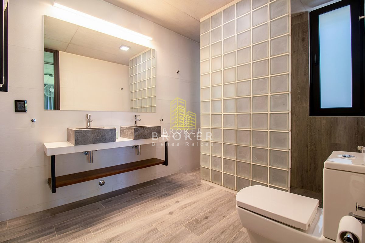 Casa ID.120/Venta_Casa_Punta_Ballena_Barrio_Privado_Design_Village - Venta Casa Punta Ballena Barrio Privado Design Village