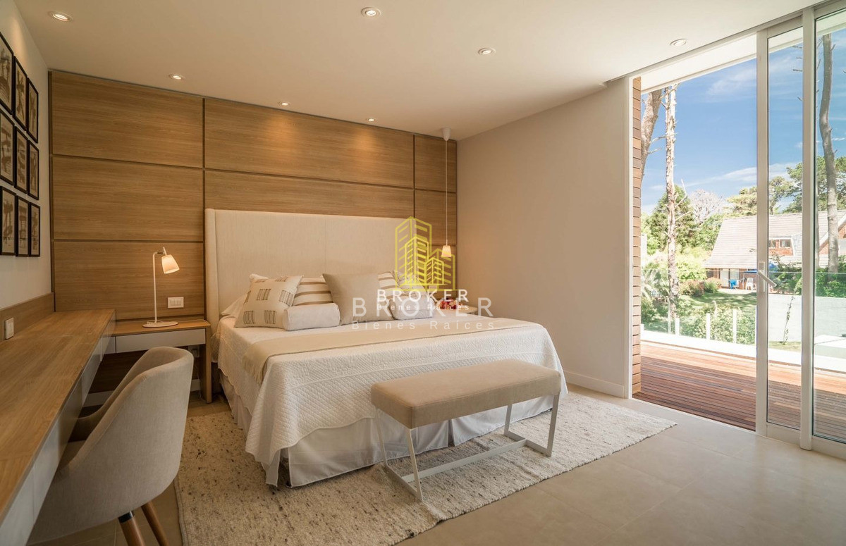 Casa ID.12/Alquiler_Casa_4_Dormitorios_Mansa_Barrio_Privado_Punta_Del_Este,_Uruguay. - Alquiler Casa 4 Dormitorios Mansa Barrio Privado Punta Del Este, Uruguay.