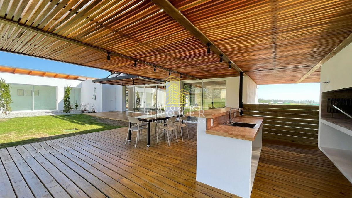 Casa ID.147/Venta_De_Chacra_4200m2_En_Pueblo_Mio_Manantiales!__ - Venta De Chacra 4200m2 En Pueblo Mio Manantiales!  