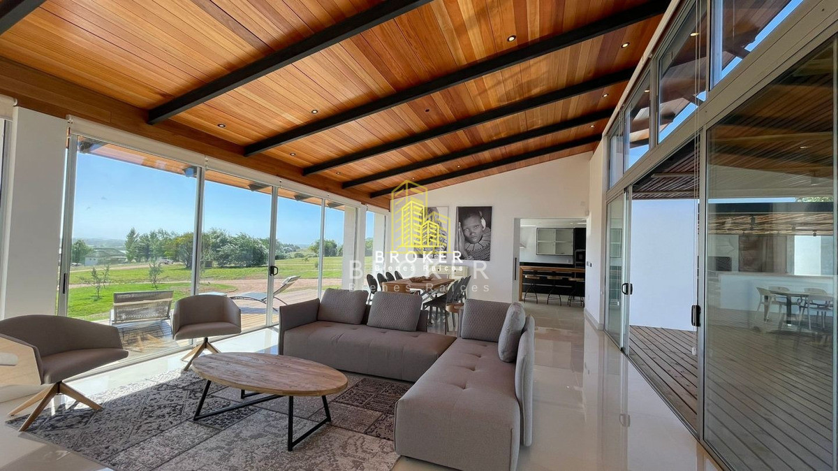 Casa ID.147/Venta_De_Chacra_4200m2_En_Pueblo_Mio_Manantiales!__ - Venta De Chacra 4200m2 En Pueblo Mio Manantiales!  