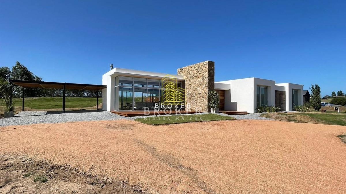 Casa ID.149/Venta_De_Casa_En_Pueblo_Mio_Manantiales!_ - Venta De Casa En Pueblo Mio Manantiales! 