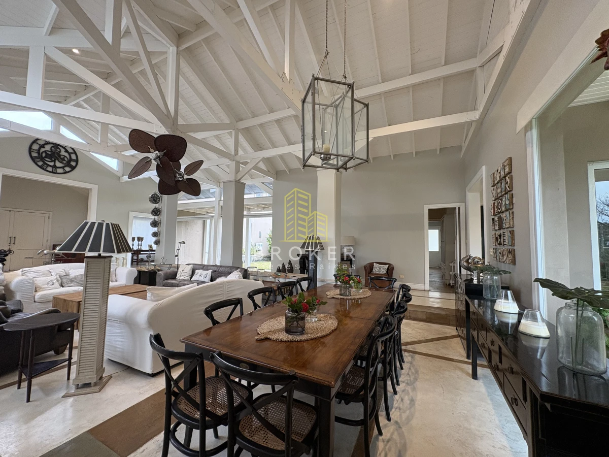 Casa ID.76/Venta_Casa_La_Barra_Punta_Del_Este_Broker_ - Venta De Icónica Casa de Lujo en la Barra, una casa de revista de gran nivel 
