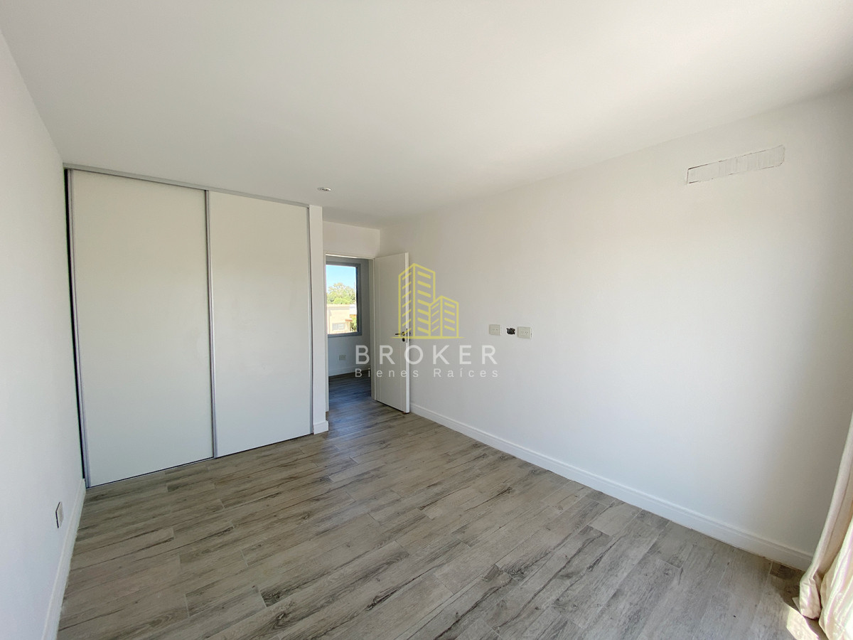 Casa ID.2220/Casa_en_Venta_en_Haras_Santa_María_-_Barrio_Molino - Casa en Venta en Haras Santa María - Barrio Molino