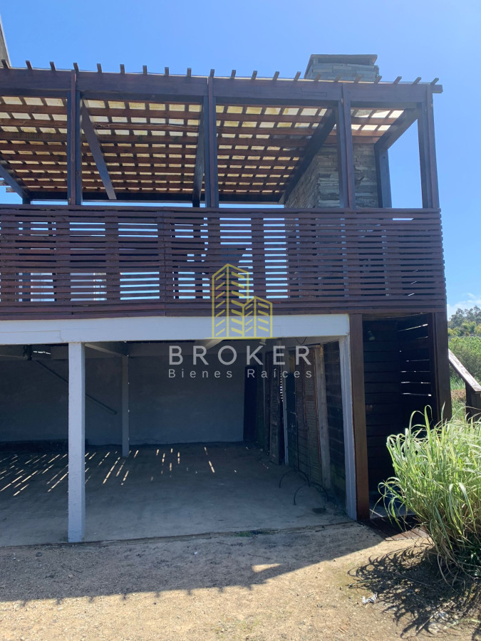 Casa ID.9036/Casa_en_Venta_3_dormitorios_con_vista_al_mar_en_barrio_privado_San_Vicente,_Manantiales - Casa en Venta 3 dormitorios con vista al mar en barrio privado San Vicente, Manantiales