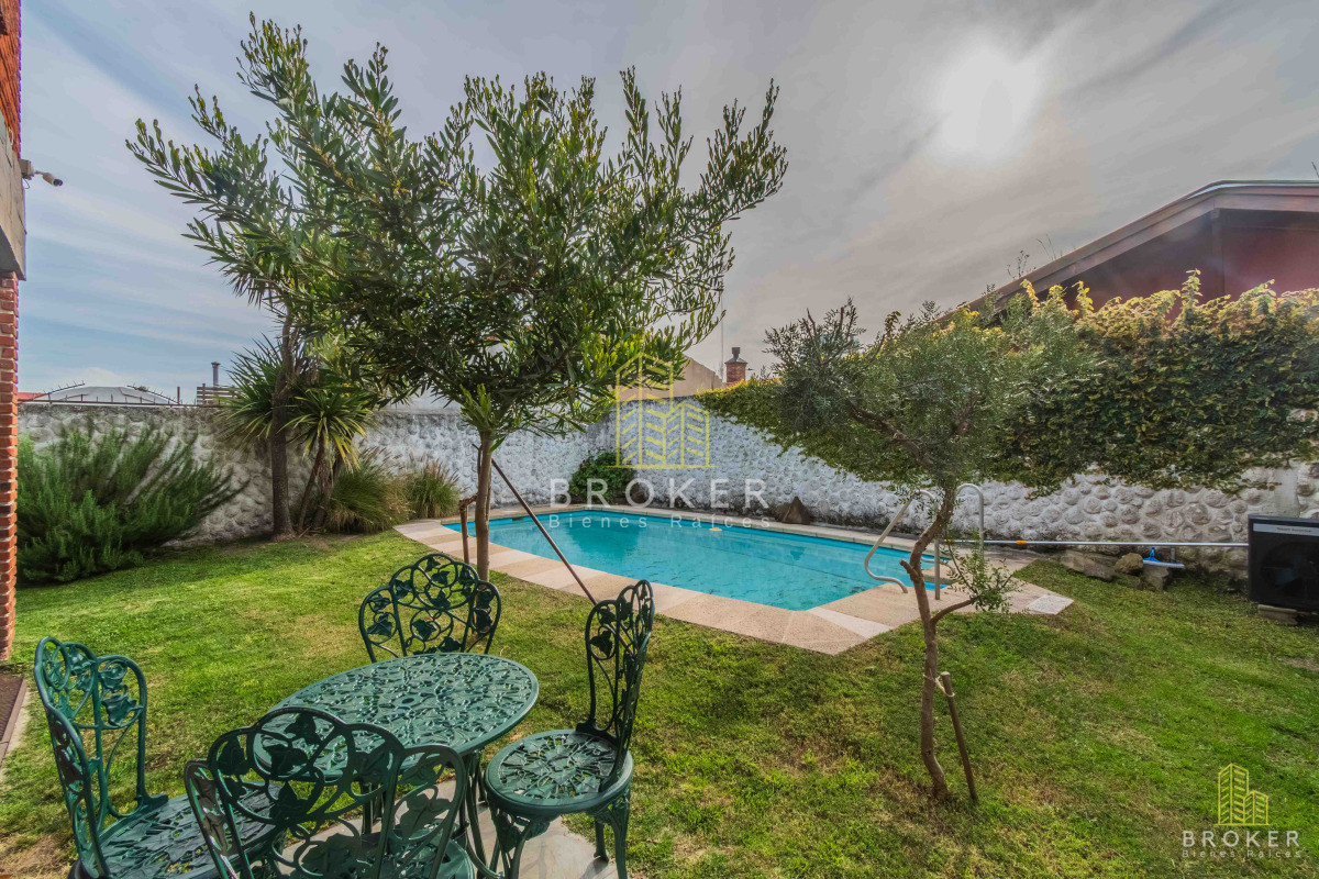 Casa ID.668/Venta_Casa_Barra_de_Carrasco_a_metros_de_la_Rambla! - Venta Casa Barra de Carrasco 3 dormitorios a metros de la Rambla!