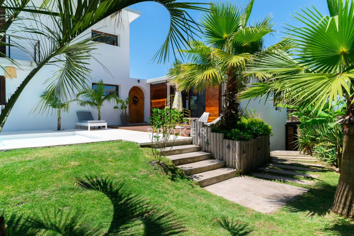 Casa ID.8866/Espectacular_y_moderna_casa_en_la_barra_para_alquiler_de_temporada - Espectacular y moderna casa en la barra para alquiler de temporada