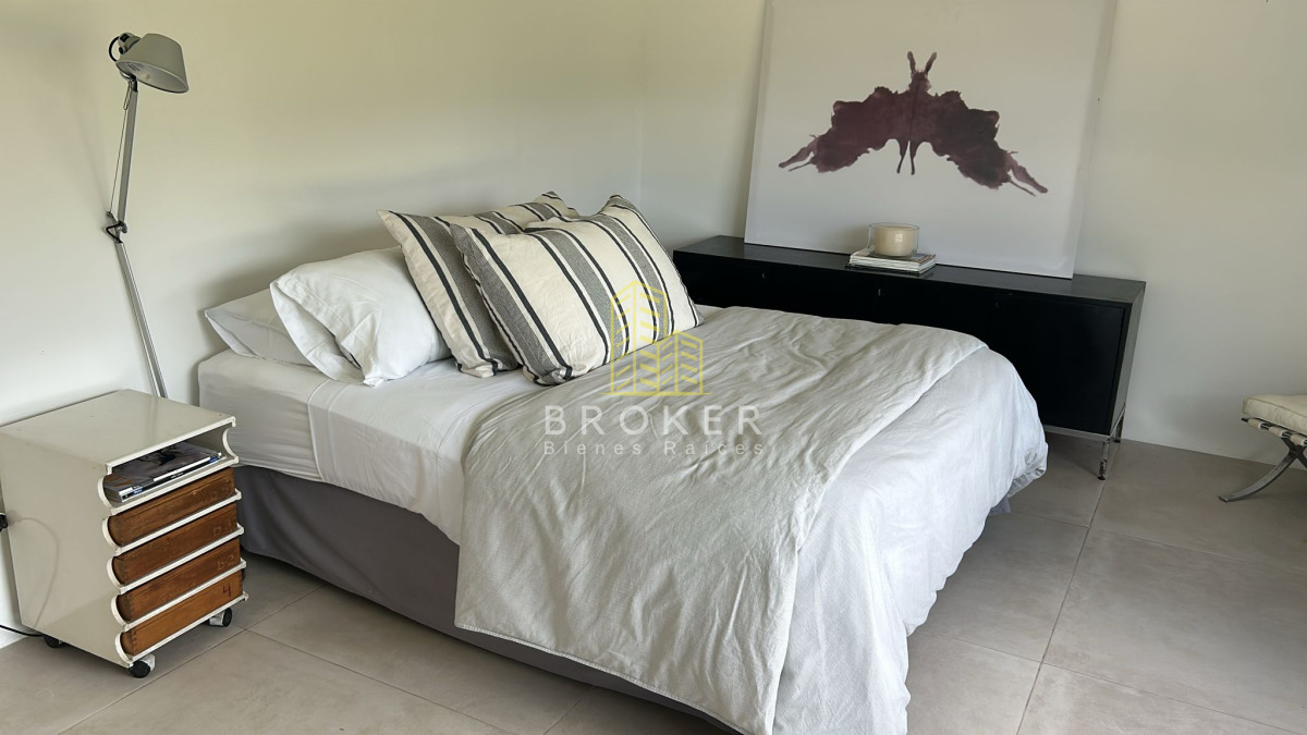 Casa ID.8996/Alquiler_de_casa_en_El_Quijote_barrio_privado_La_Barra - Alquiler de casa en El Quijote barrio privado La Barra