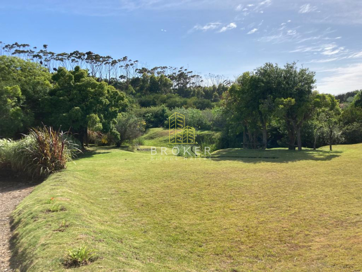 Casa ID.9036/Casa_en_Venta_3_dormitorios_con_vista_al_mar_en_barrio_privado_San_Vicente,_Manantiales - Casa en Venta 3 dormitorios con vista al mar en barrio privado San Vicente, Manantiales