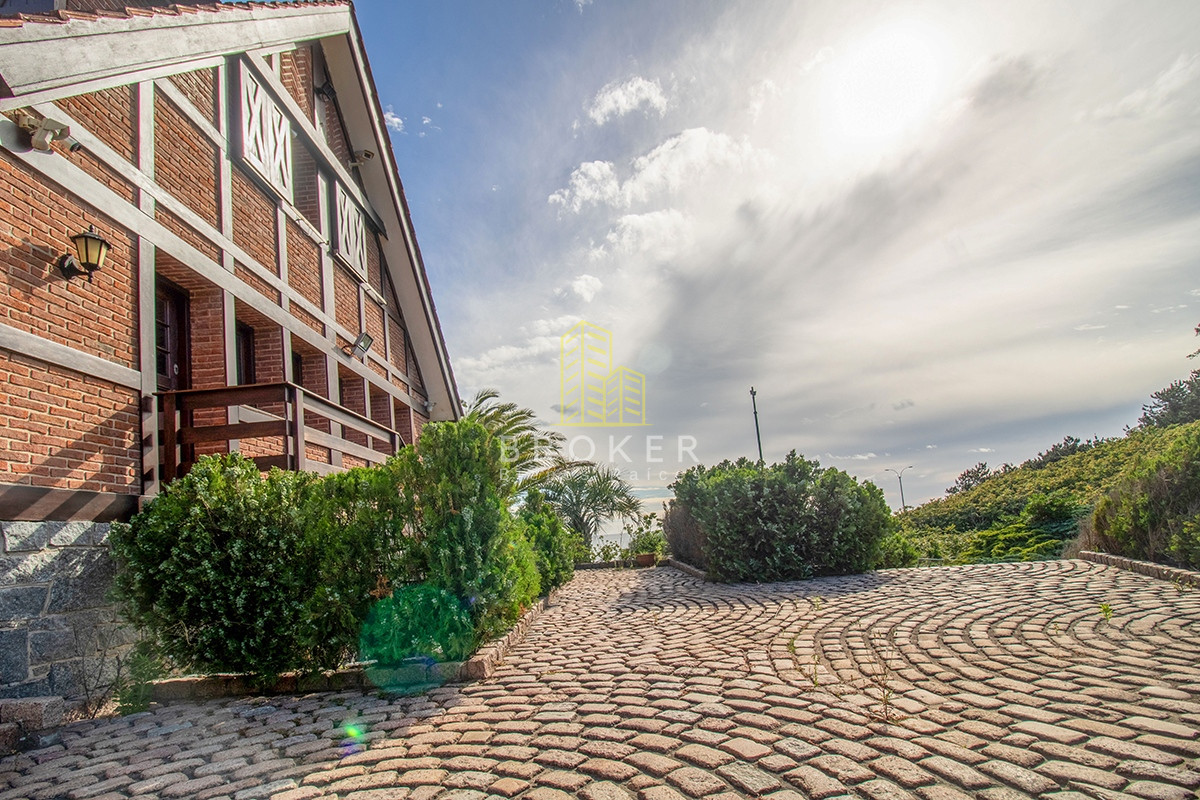 Casa ID.37/Venta_Mansión_frente_al_mar_en_Punta_Del_Este_Playa_Mansa - Venta Mansión frente al mar en Punta Del Este Playa Mansa
