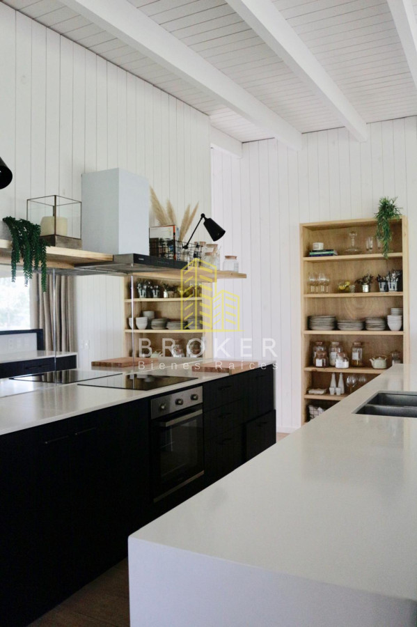 Casa ID.9157/Alquiler_Casa_en_El_Quijote_de_4_dormitorios_en_suite!_La_Barra - Alquiler Casa en El Quijote de 4 dormitorios en suite! La Barra