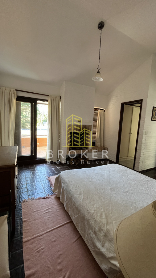 Casa ID.9399 - VENTA CASA PUNTA DEL ESTE Playa Mansa Parada 16