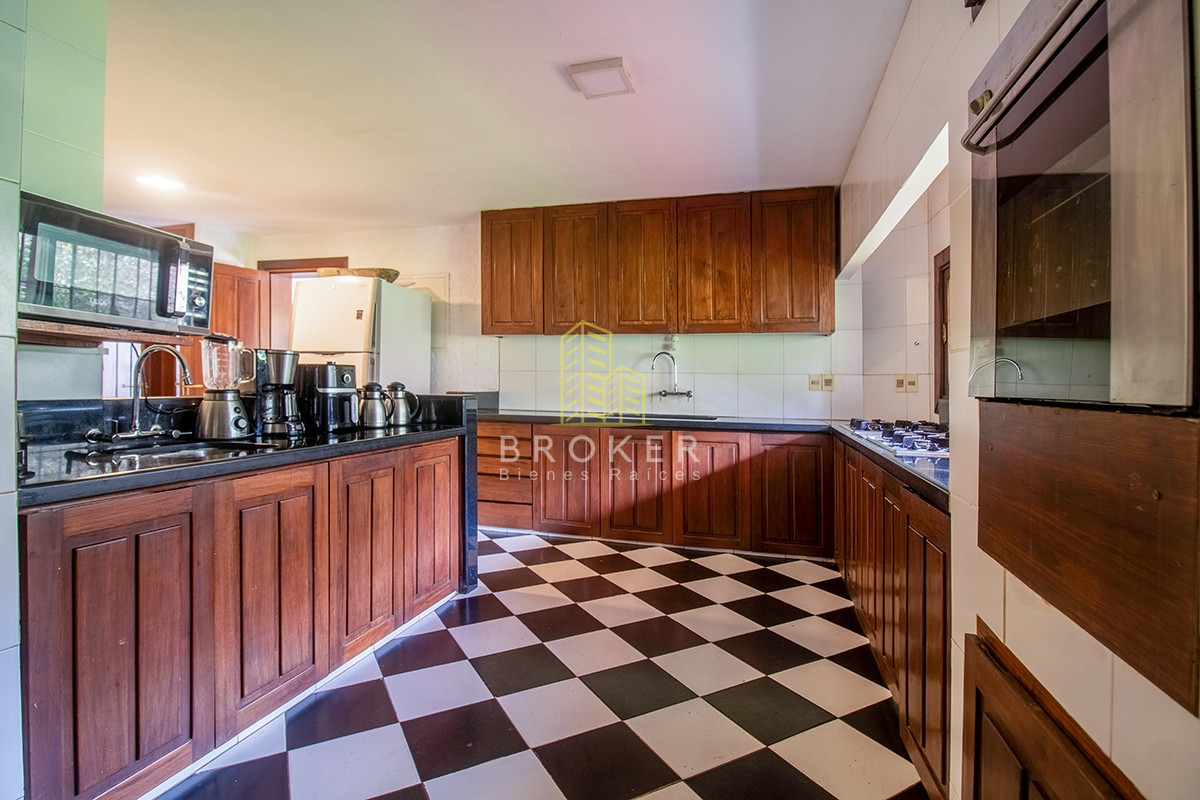 Casa ID.1787 - Venta y alquiler de Mansion Beverly Hills Punta del Este Uruguay, Uruguay.