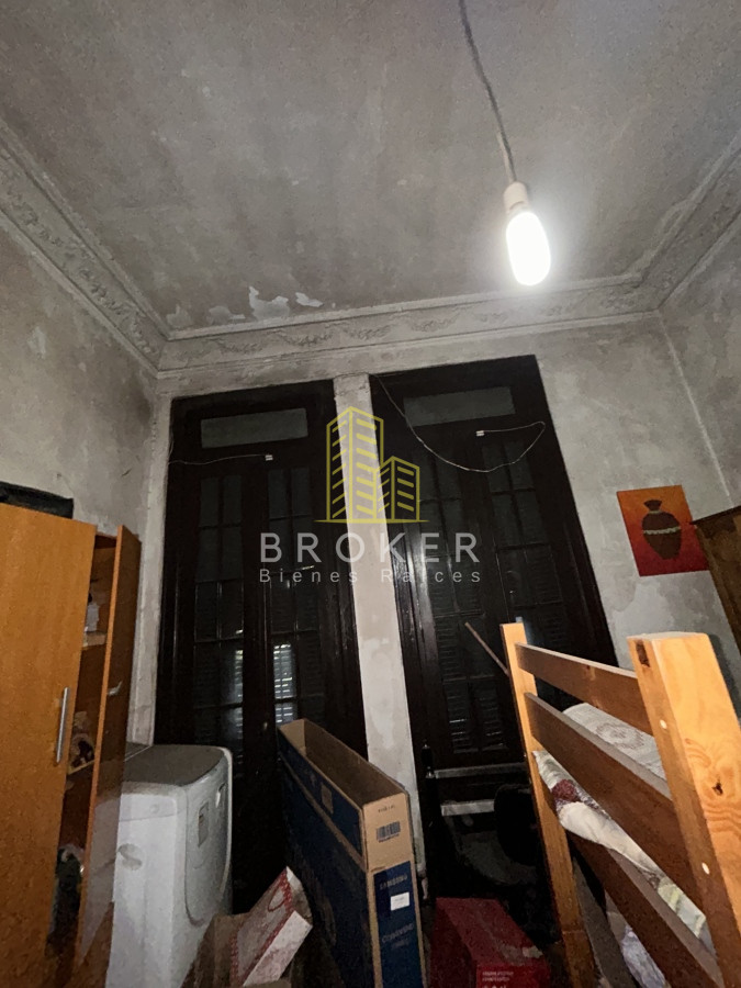 Casa ID.1126/Casa_en_3_plantas_con_amplio_Local_en_Reducto - Casa en 3 plantas con amplio Local en Reducto