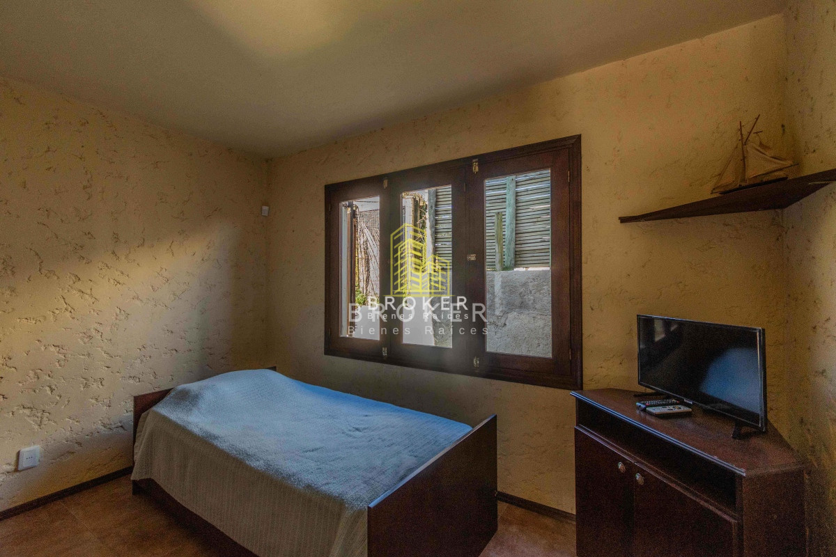 Casa ID.573/Venta_de_Casa_en_Piriapolis_San_Francisco_frente_al_mar!_3_dormitorios! - Venta de Casa en Piriapolis San Francisco frente al mar! 4 dormitorios!