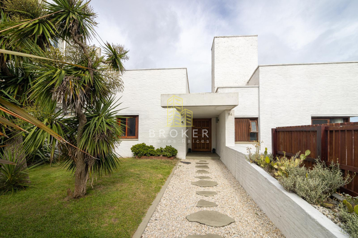 Casa ID.205/Venta_Casa_Punta_Del_Este_Pen?nsula_Broker_1548_(ref:_Bkb-1548) - Venta Casa Punta Del Este Pen?nsula Broker 1548 (ref: Bkb-1548)