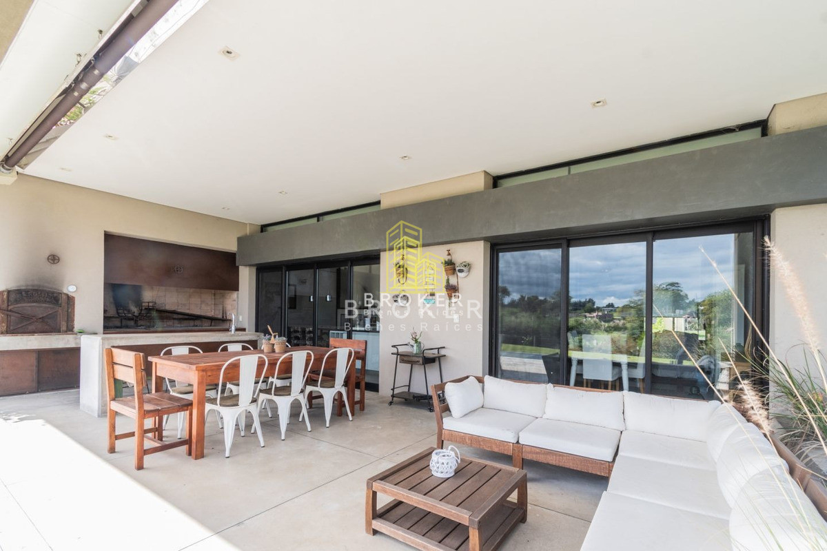 Casa ID.246/Venta_Casa_3_Dormitorios_Viñedos_De_La_Tahona_Barrio_Privado_ - Venta Casa 3 Dormitorios Viñedos De La Tahona Barrio Privado 