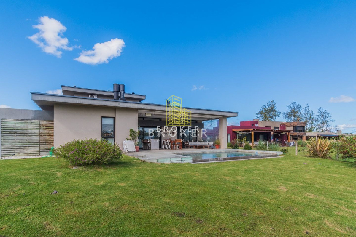 Casa ID.246/Venta_Casa_3_Dormitorios_Viñedos_De_La_Tahona_Barrio_Privado_ - Venta Casa 3 Dormitorios Viñedos De La Tahona Barrio Privado 